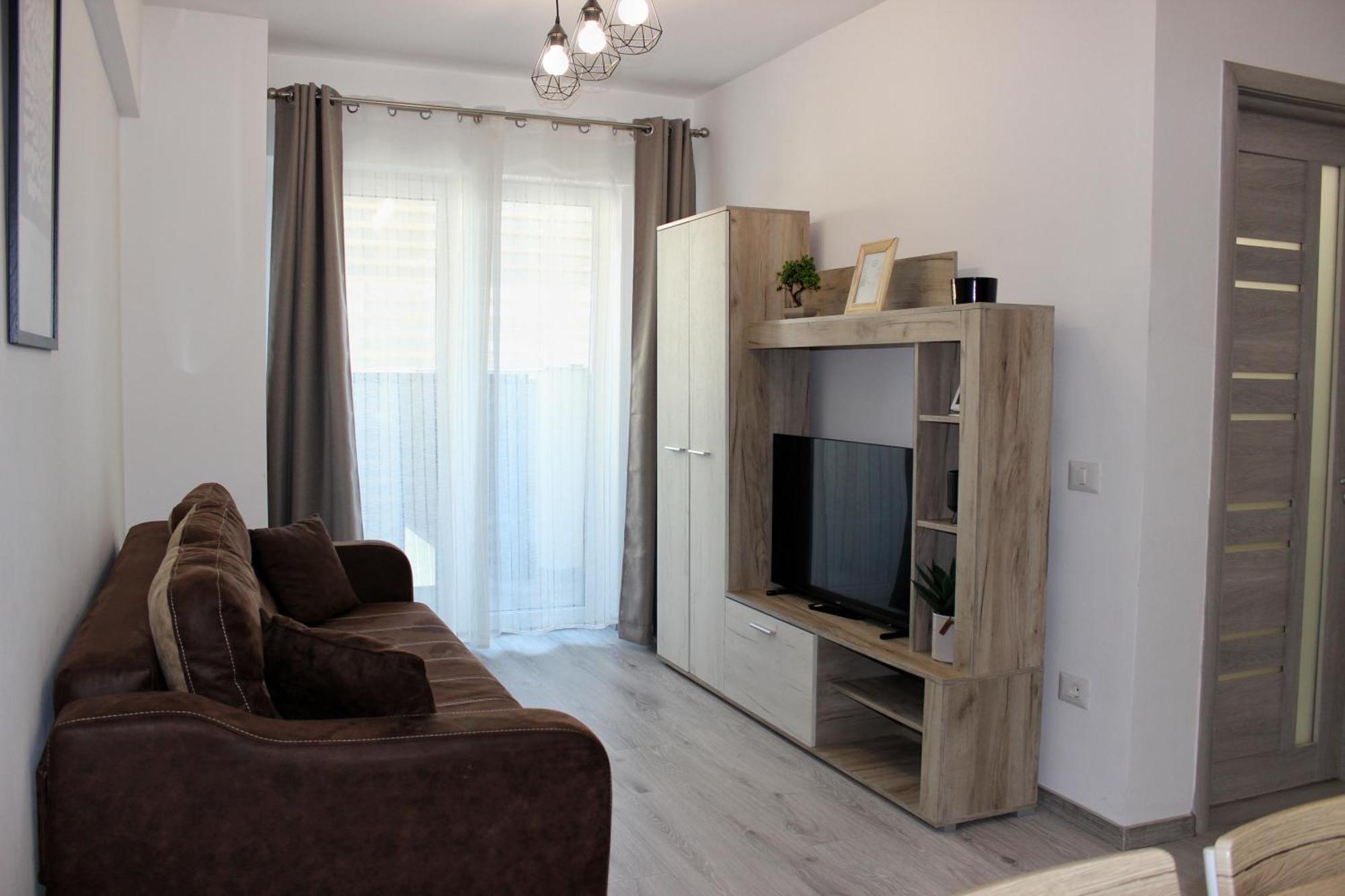 Cozy Apartments In Centre Of Suceava Near Kaufland And University Exterior foto